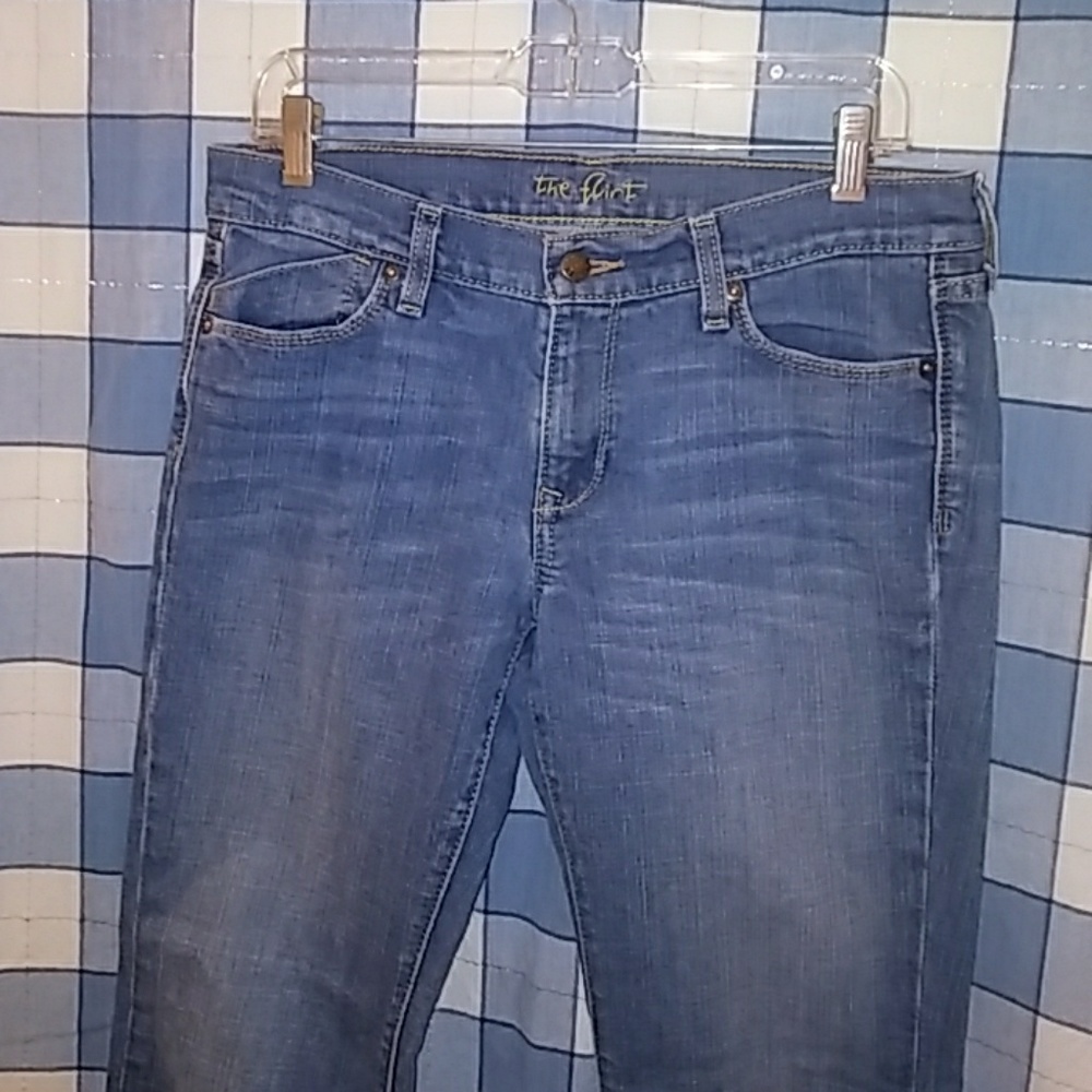 Old Navy "The Flirt" style jeans